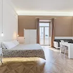 Orchidea Celeste מנפרדוניה